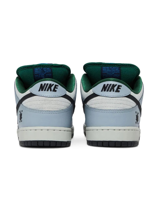 Dunk Low Premium SB 'Maple Leaf'